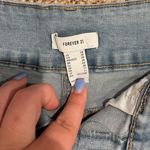 High wasted, stretchy jean shorts. size medium - Picture 2 of 2